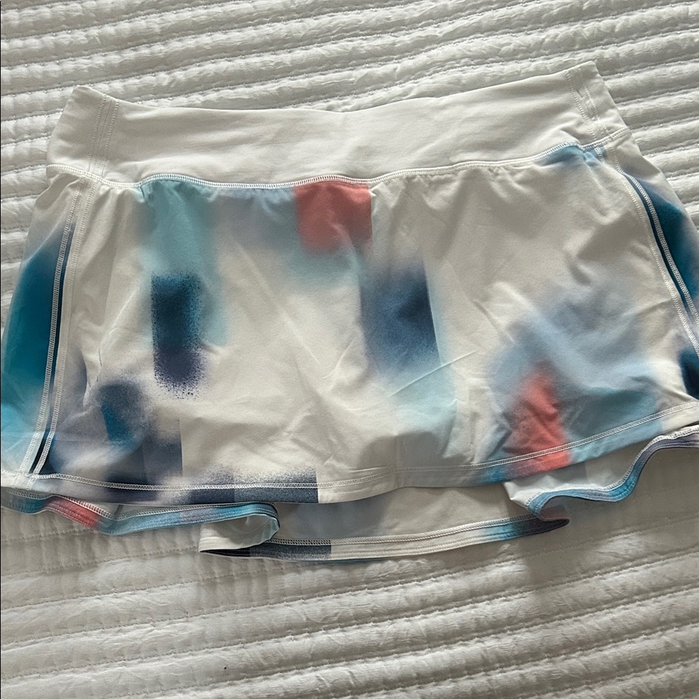 LULULEMON Pace Rival tennis pickleball skirt size 10 worn once! Blue coral white